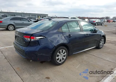 2021 Toyota Corolla Le z USA, uszkodzony, nr VIN 5YFEPMAE4MP153642